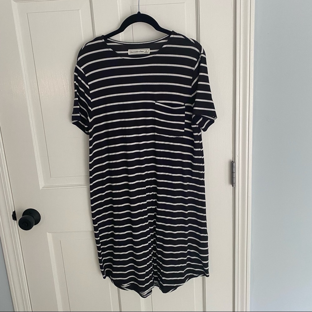 Abercrombie & Fitch Black and White Striped Tshirt Dress sz S